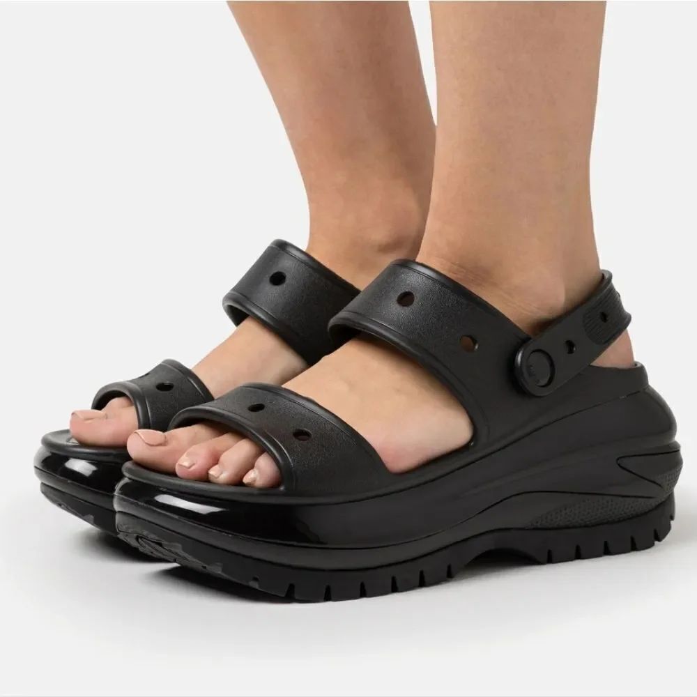 BRAND NEW CROCS UNISEX-ADULT MEGA CRUSH SANDALS S2